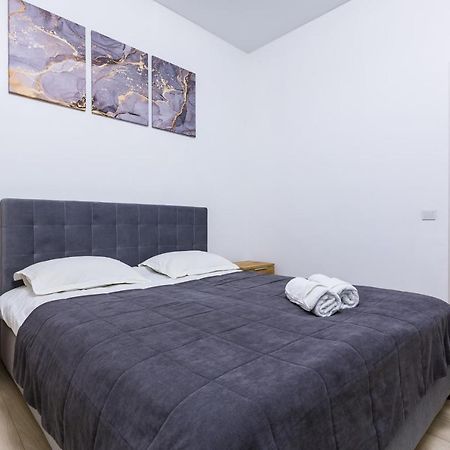 Vodna White Apartment Lviv Exterior photo