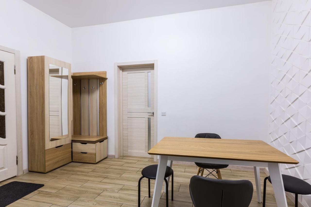 Vodna White Apartment Lviv Exterior photo
