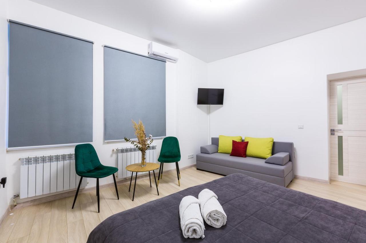 Vodna White Apartment Lviv Exterior photo